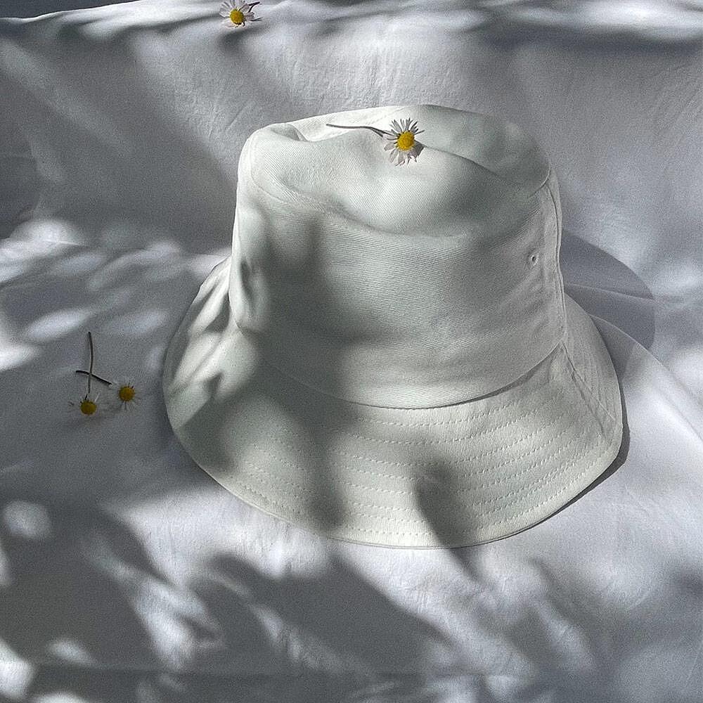 Шапка идиотка WHITE