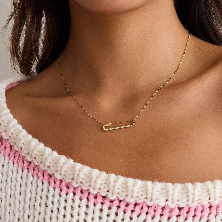 Колие PIN