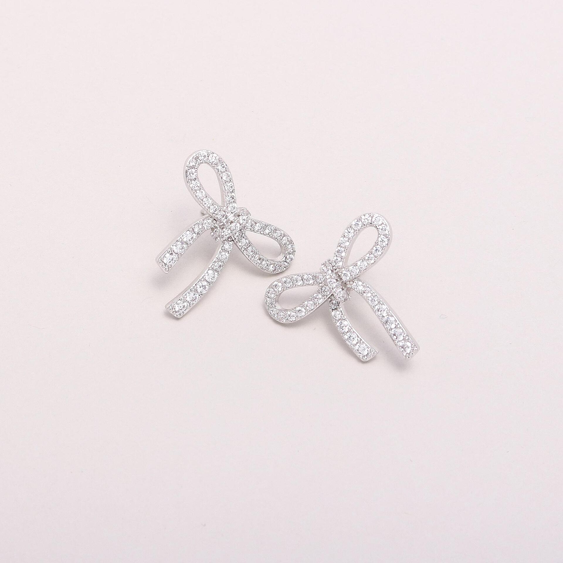Обеци CRYSTAL BOWS