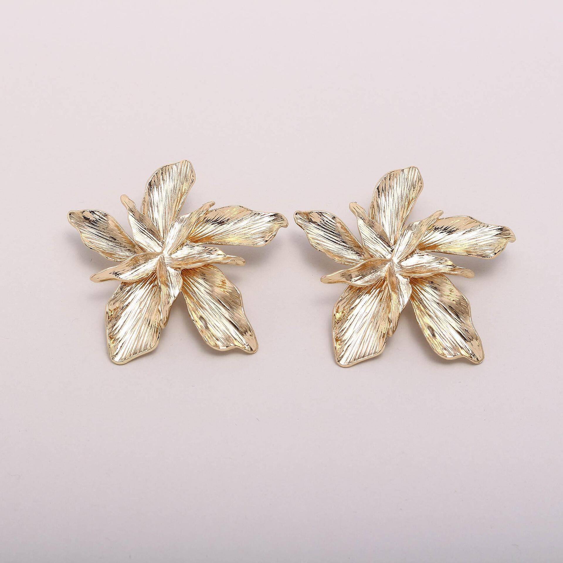 Обеци FLOWERS GOLD