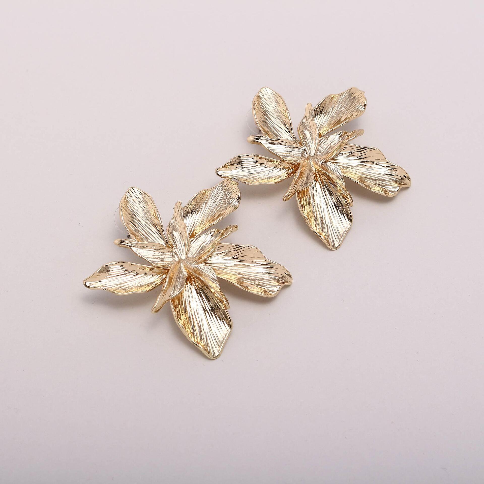Обеци FLOWERS GOLD