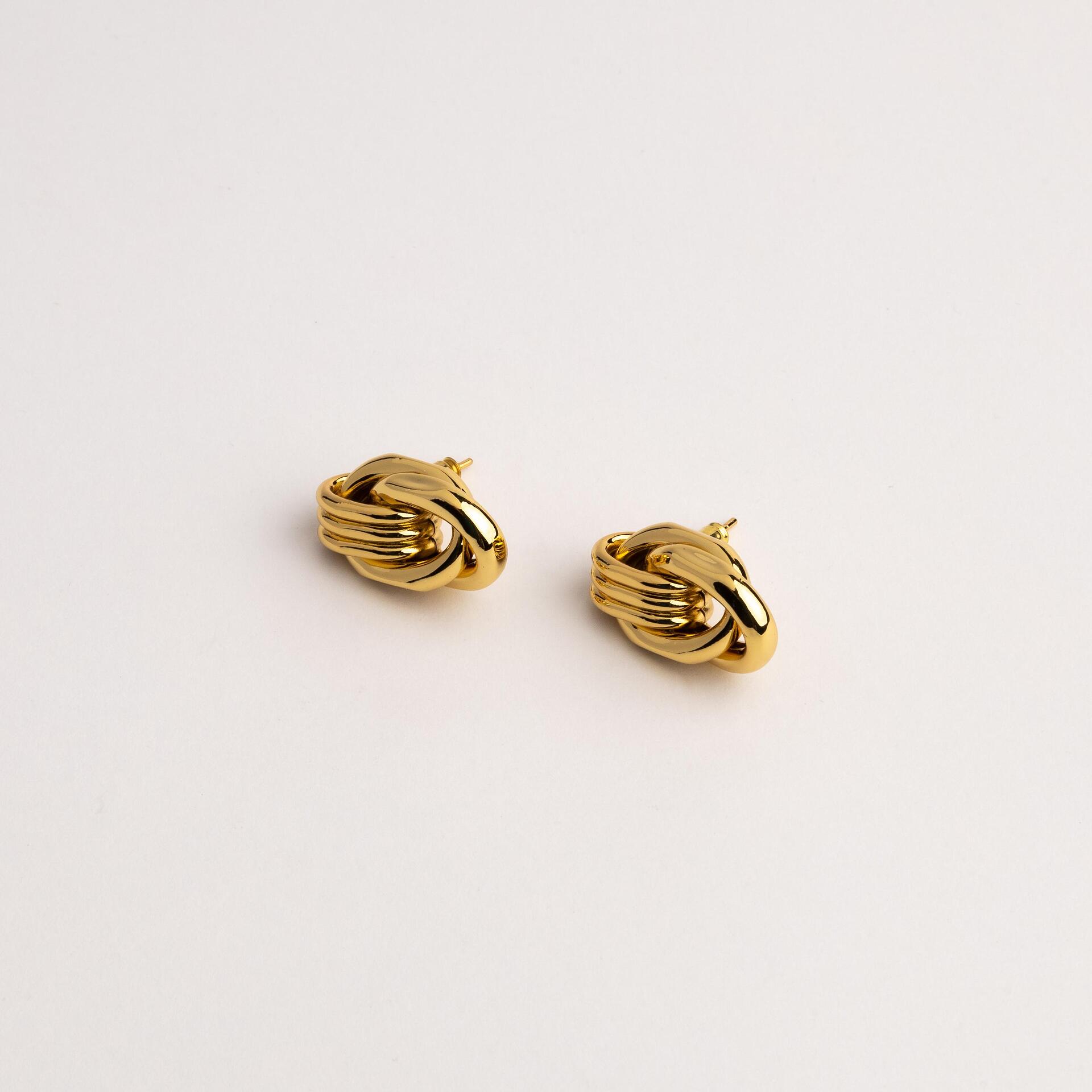 Обеци LENA