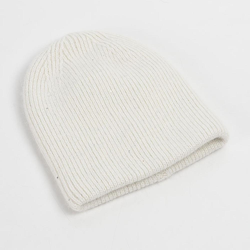 Плетена шапка White
