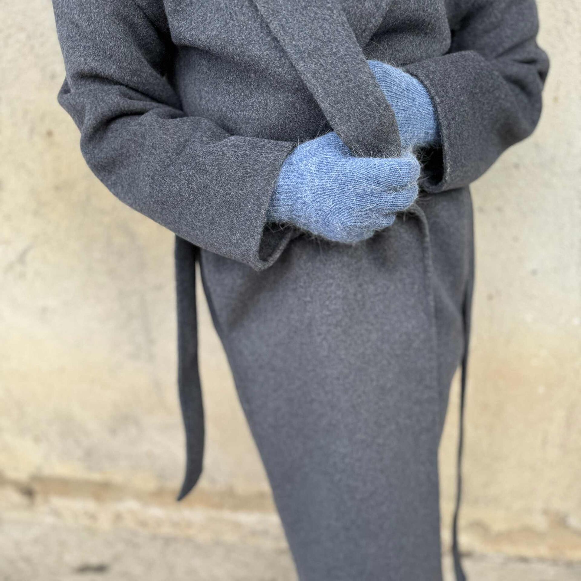 Ръкавици в синьо