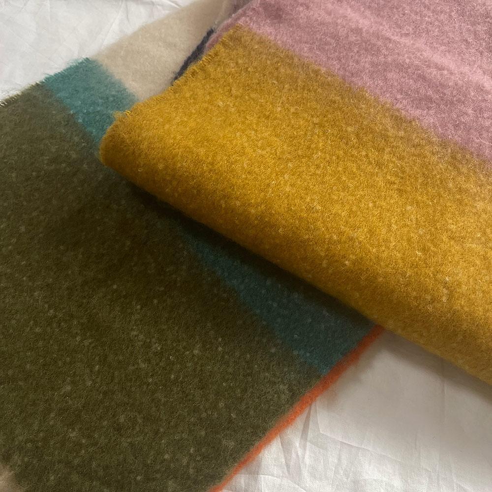 Шал Colours