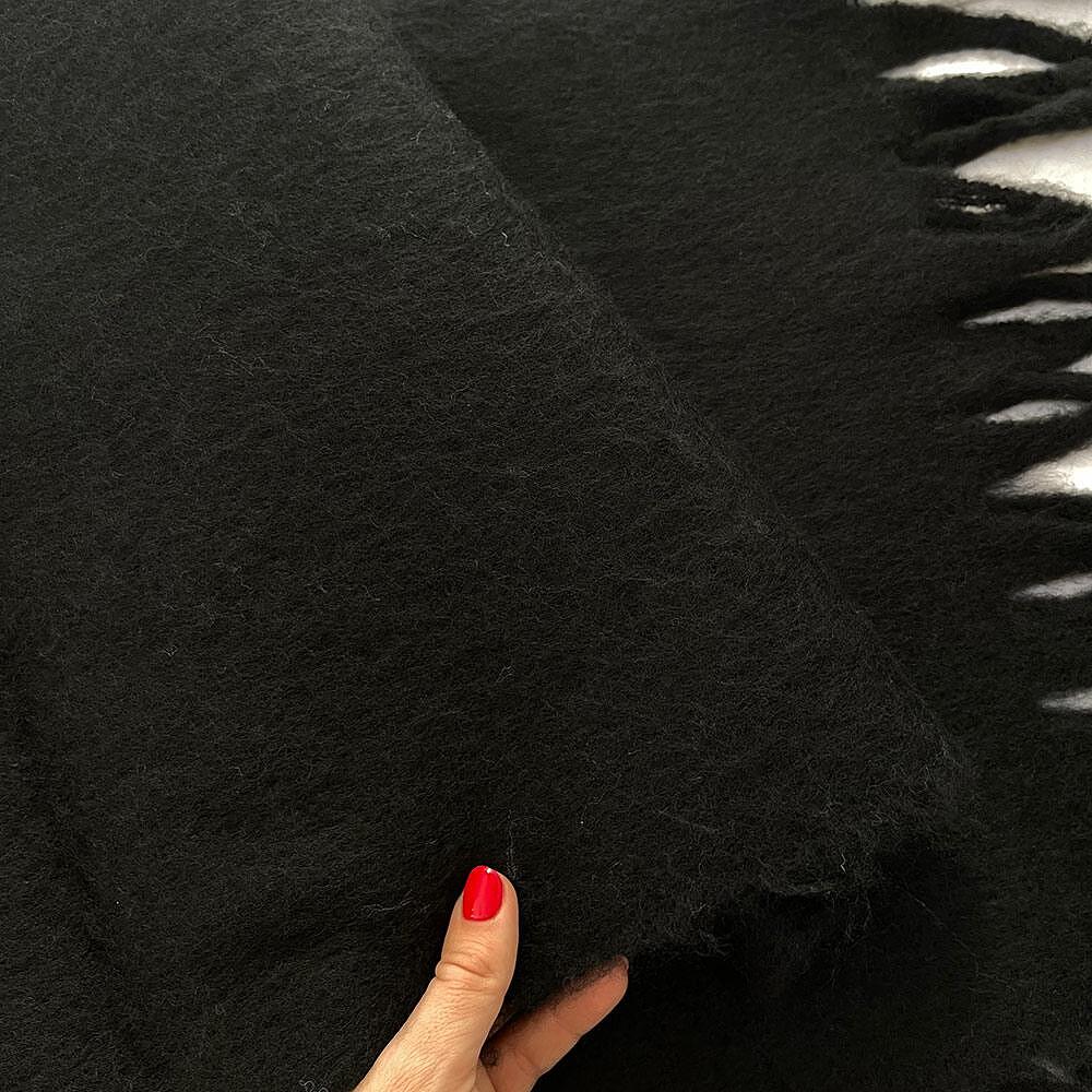 Шал Black